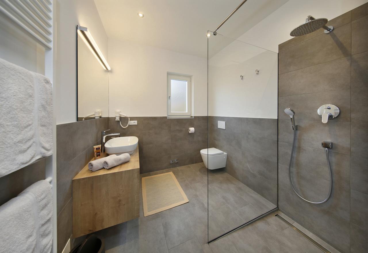 Landhaus Weger Affittacamere Merano Esterno foto